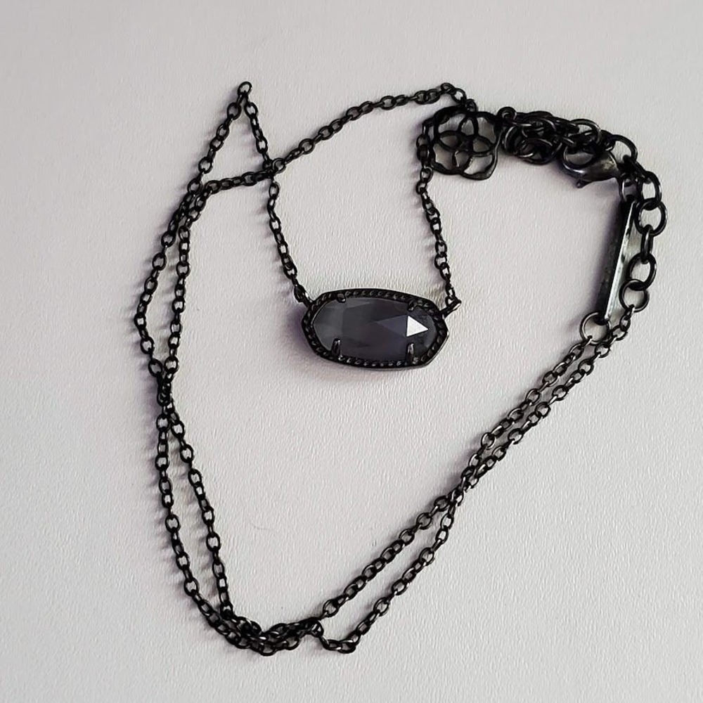 Kendra Scott Elisa Pendant Necklace Smoky Gray Stone Gunmetal Setting Edgy Goth